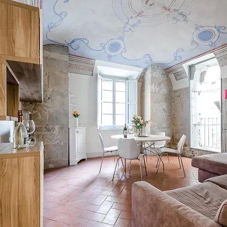 Apartment Hostly-maison Le Vettovaglie-historical Center *